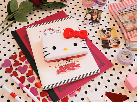 キヤノンのミニフォトプリンター「iNSPiC」にハローキティモデル登場