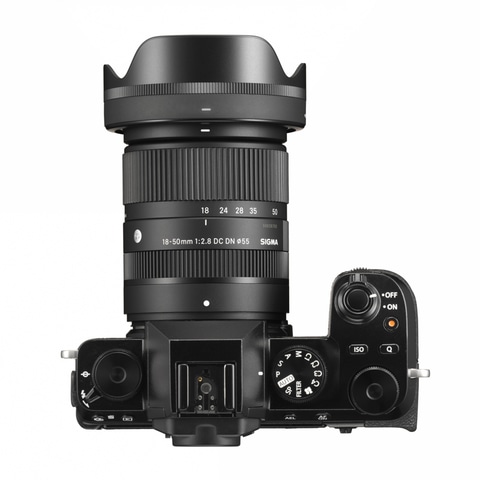 シグマ、富士フイルムX用「18-50mm F2.8 DC DN」発売日決定。7.3万円