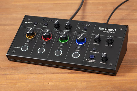 ローランド初のゲーミング製品、オーディオミキサー「BRIDGE CAST」を