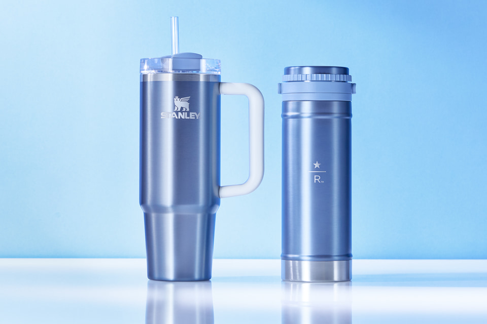 スターバックス、夏色の「STANLEY（スタンレー）」タンブラーなど