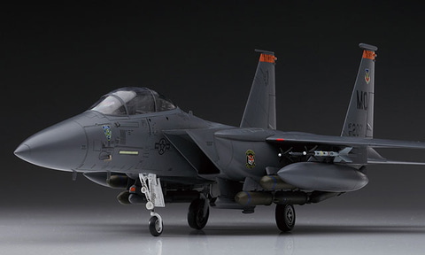 F-15E」の量産型が再び登場。「F-15E ストライク イーグル」が8月5