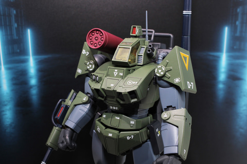 大河原邦男氏が40年目に提案する、ミリタリー色あふれるダグラムが完成