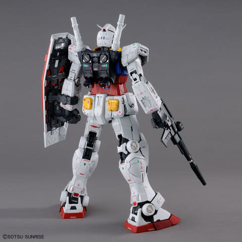 ガンプラ「PG UNLEASHED 1/60 RX-78-2 ガンダム」再販分がプレバンにて