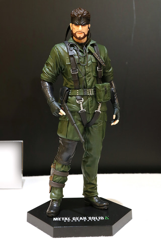 METAL GEAR SOLID Δ: SNAKE EATER」からネイキッド・スネークや