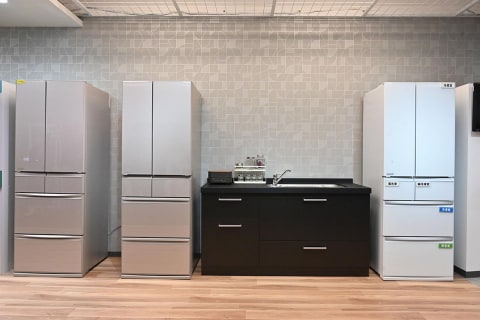 同じサイズの冷蔵庫なのにカゴ1個分も広い! 三菱のスゴイ技術を静岡で