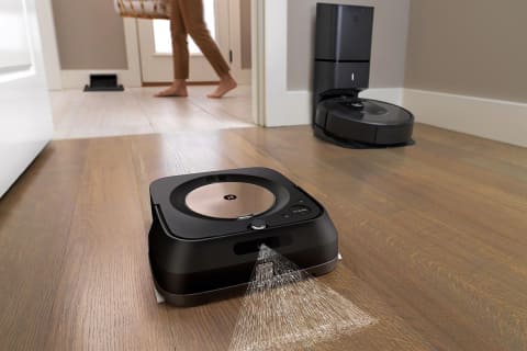 黒い「ブラーバ ジェット m6」限定モデル。ルンバ s9に合うマット