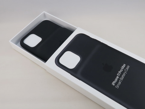 重くても使いまくりたい人のためのアップル純正「iPhone Smart Battery