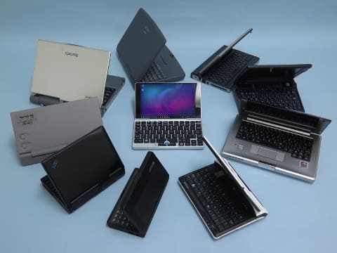 やじうまPC Watch】GPD Pocketと懐かしの超小型ノートPCたちを並べて