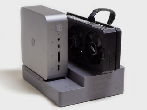 西川和久の不定期コラム】Core i9搭載で電源内蔵。しかもdGPUが接続