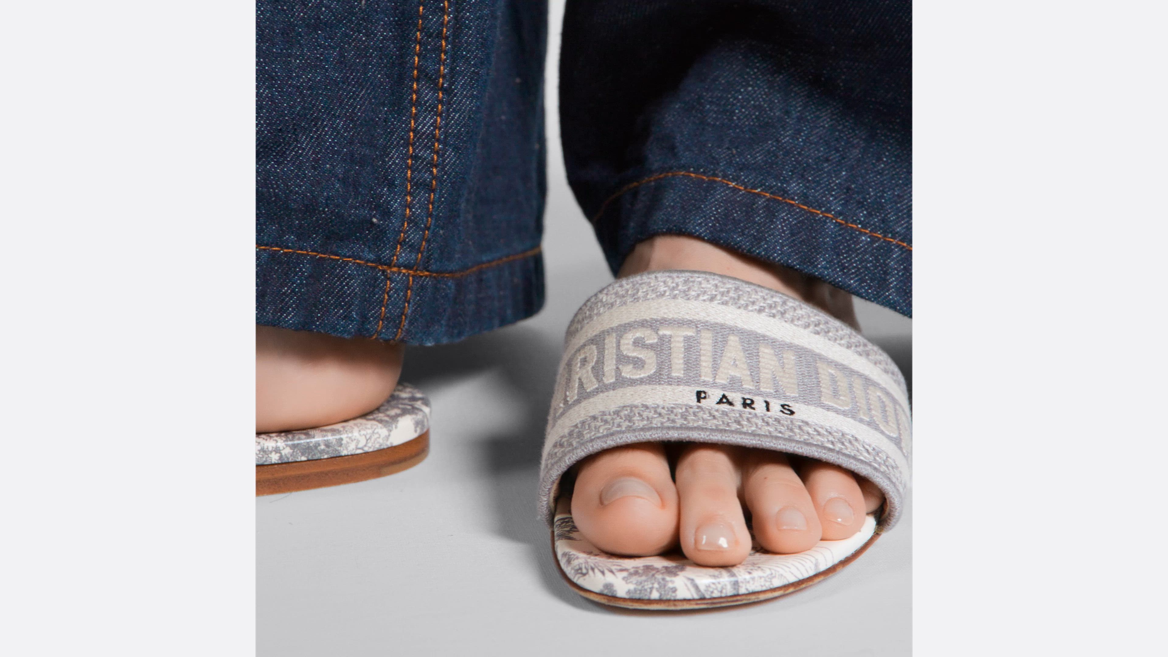 DIOR | Dway スライド トワル ドゥ ジュイ エンブロイダリー コットン