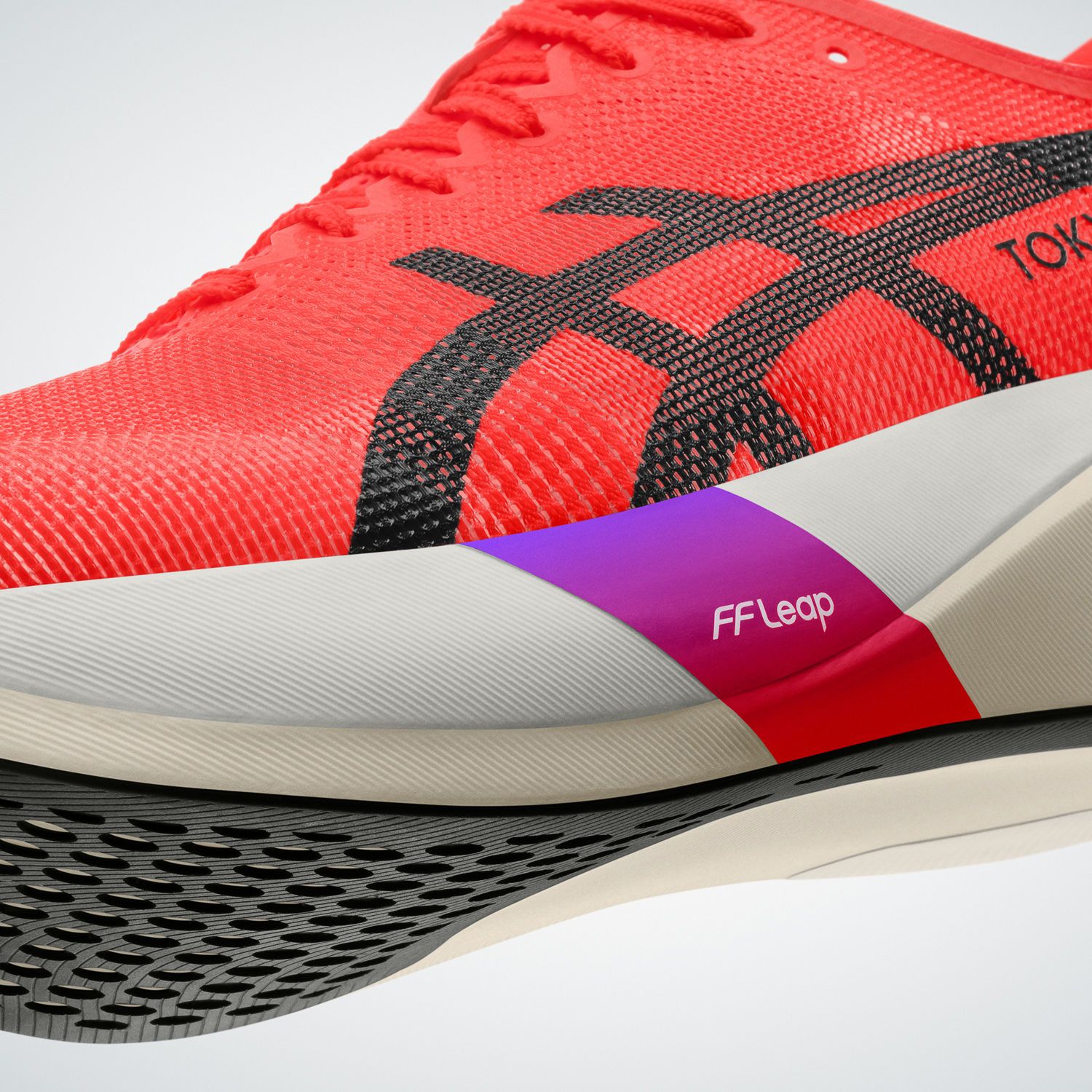 トップアスリート向けランニングシューズの最新作「METASPEED RAY