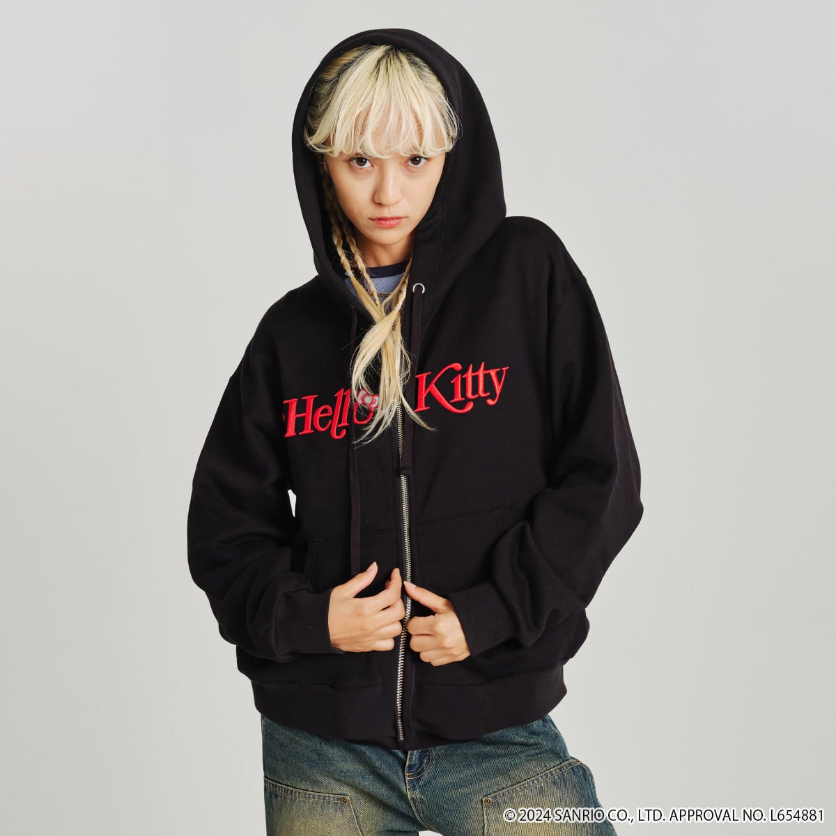 HELLO KITTY x atmos pink Double Open-end Zipper Parka BLACK