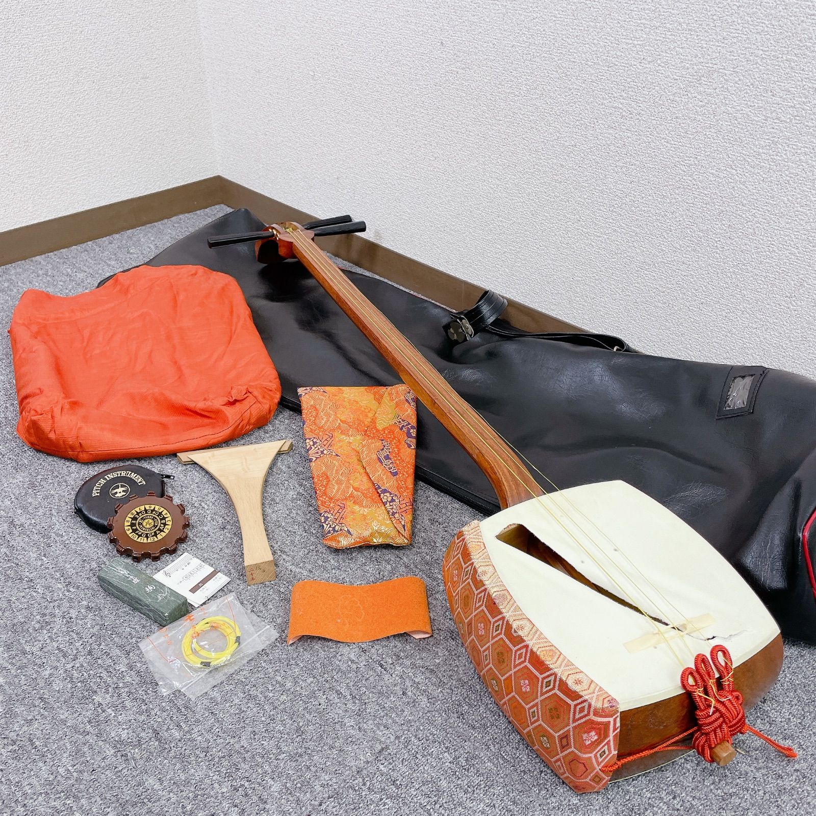 三味線 細棹 花梨 平溝 丸打胴 長唄 和楽器 - メルカリ