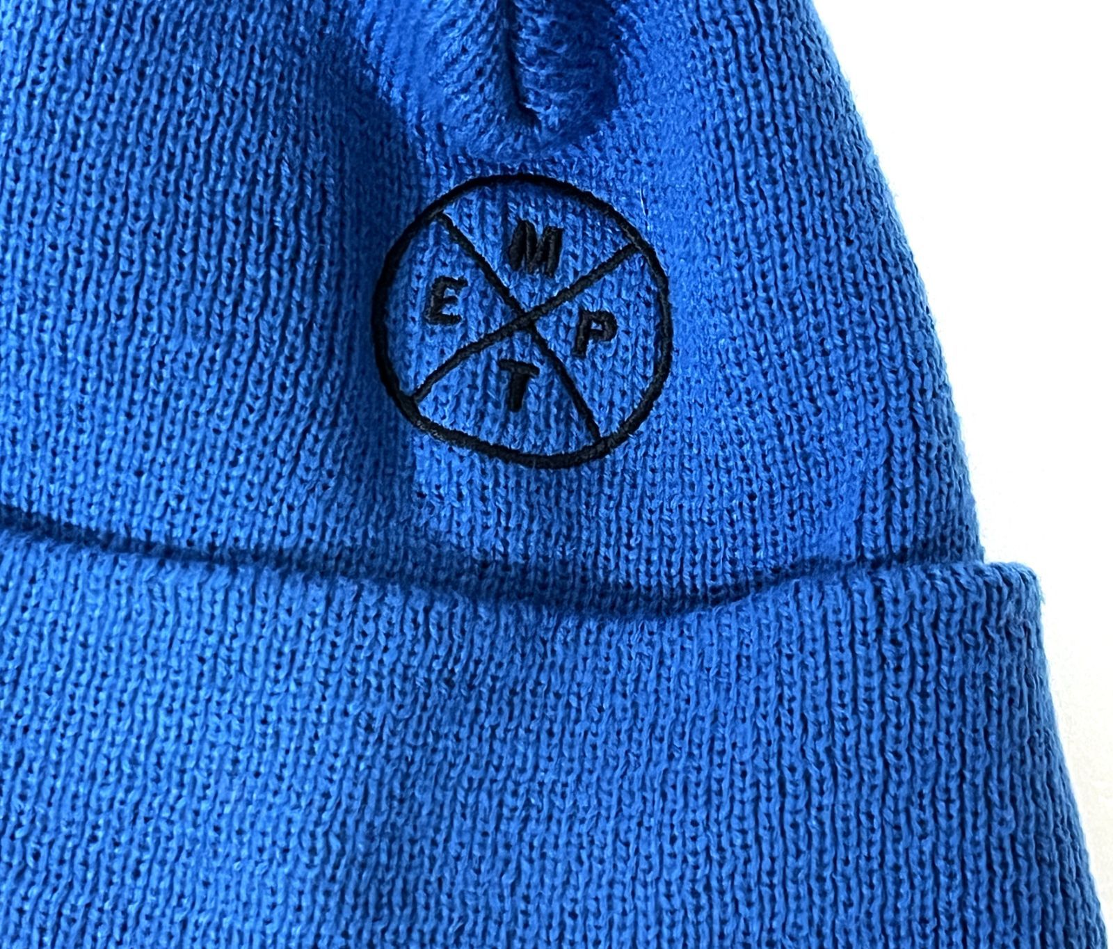 C.E cavempt｜シーイー ロゴ刺繍 ニットキャップ ビーニー 帽子 - メルカリ