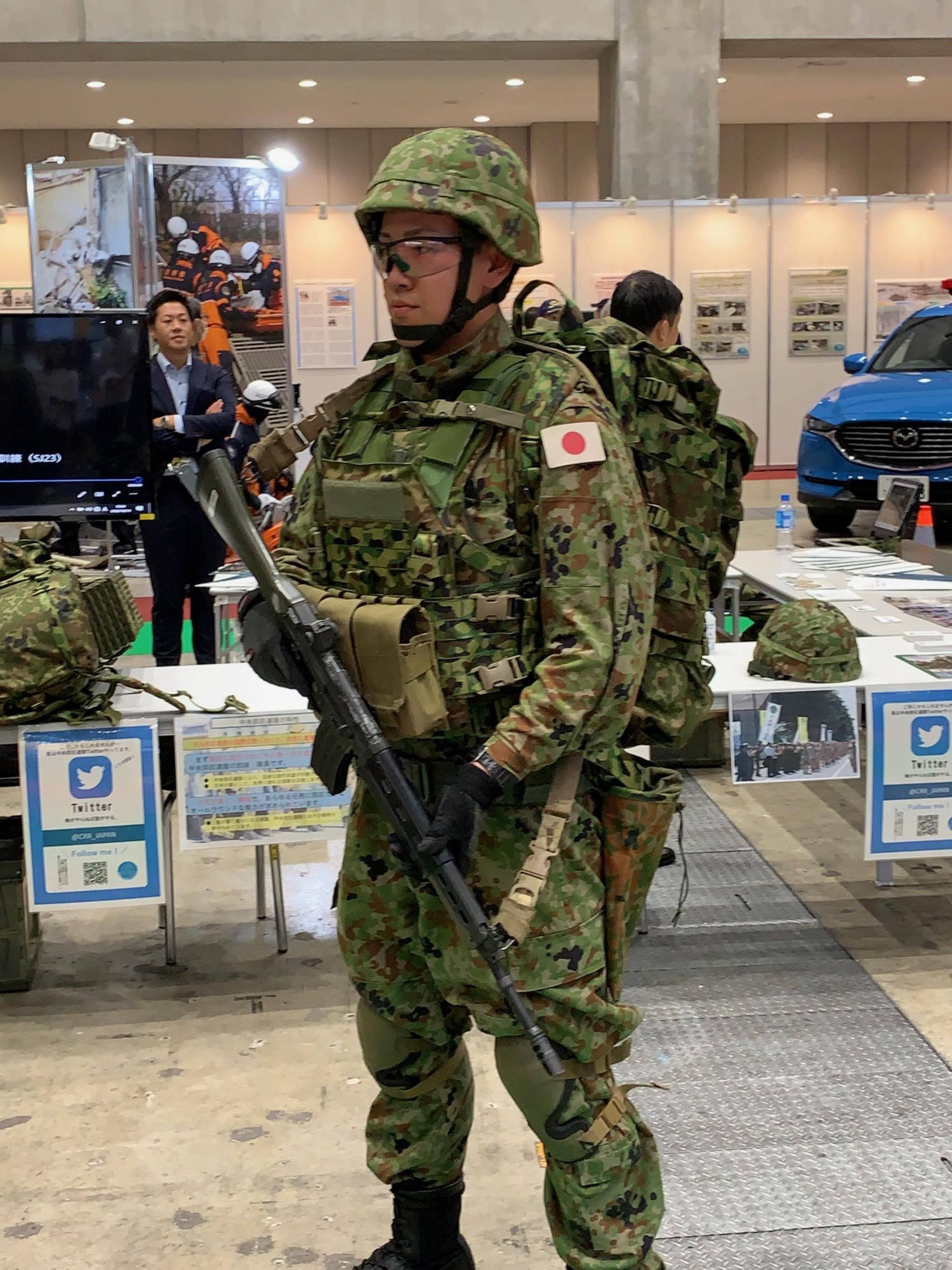 陸自18式防弾ベストのプレート単価3,410,000円は本当か？｜清谷信一