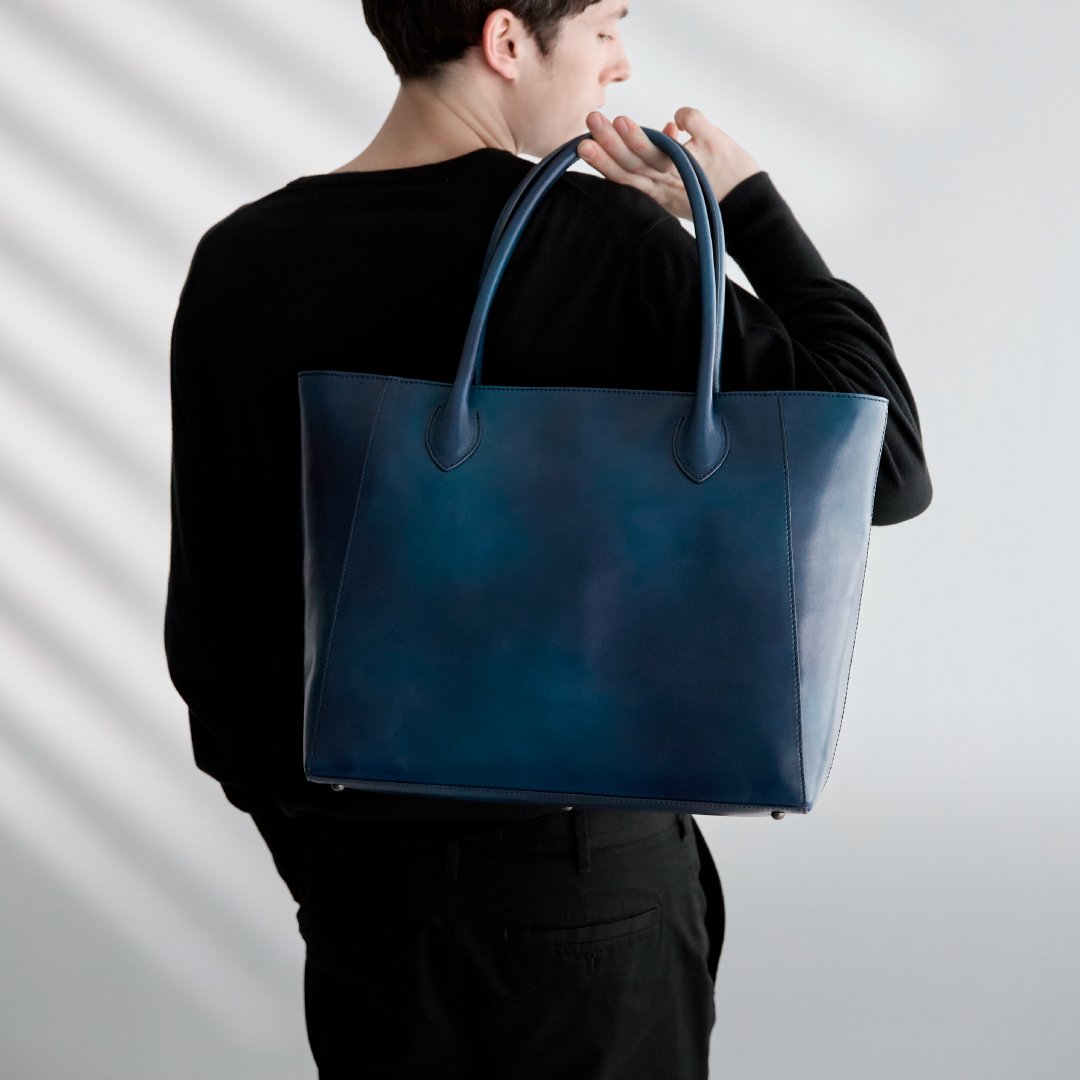 アンティークレザーのビジネストート3選！サイズ、デザイン、機能を