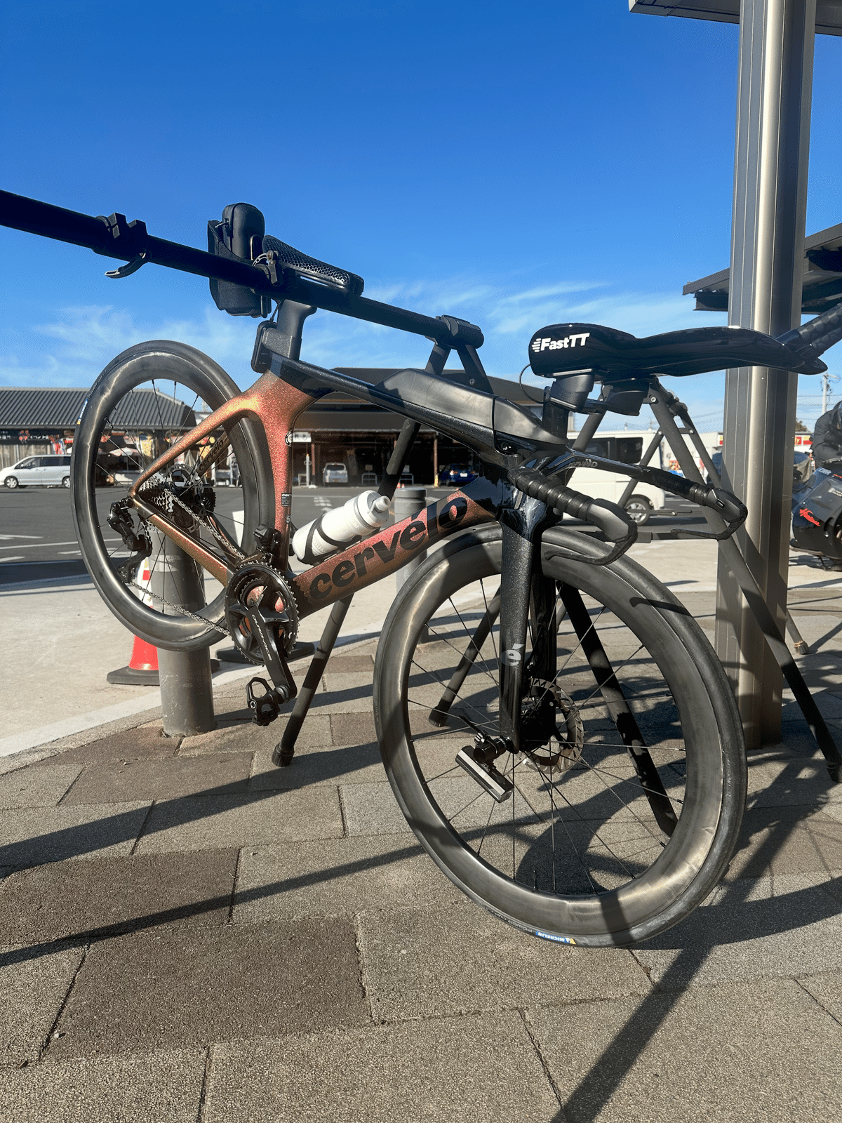 Meganeskeyさんホイール（ちくわ輪業さんのCHR55リム）レビュー｜すきや