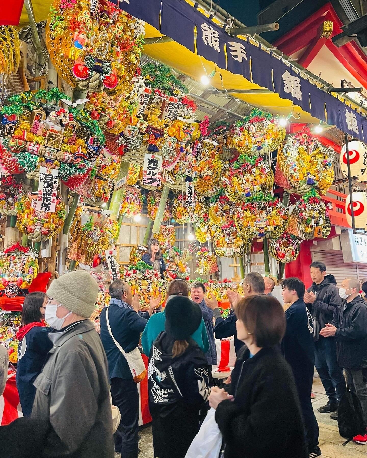 来年の福を迎えに行こう➖【浅草・酉の市】に熊手を買いに｜tamako
