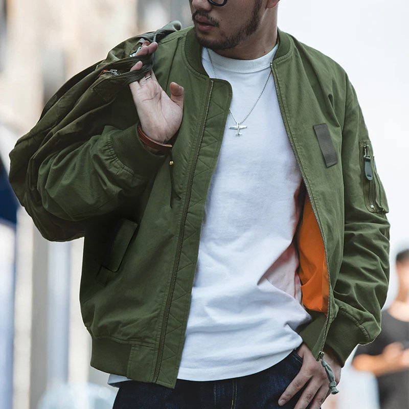 男の憧れ「MA-1」フライトジャケット｜Karakubuyofficial