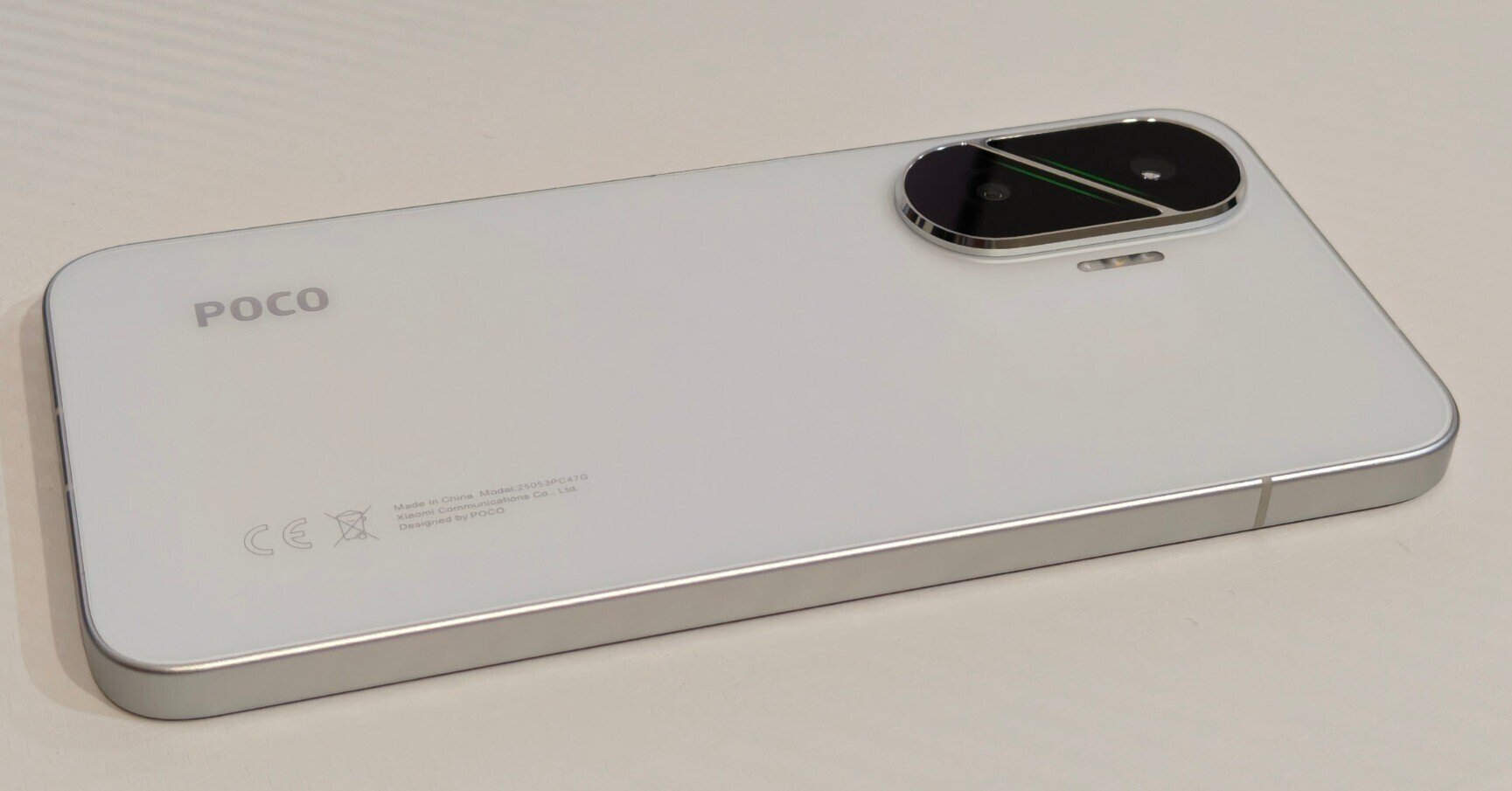 POCO F7開封レビュー｜カトユー