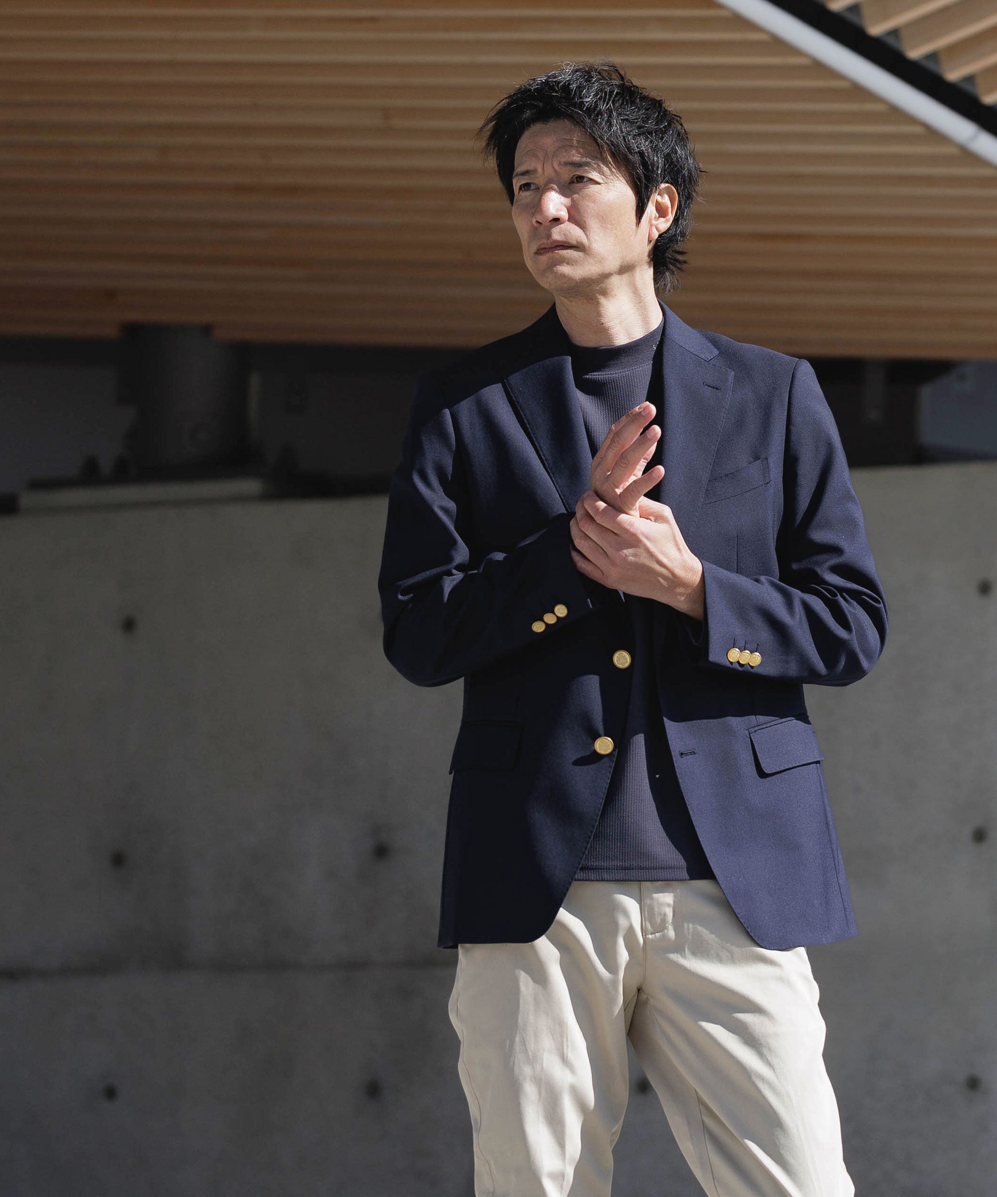 選べるボタン】 ウール混 シングル紺ブレザー – AWC │ active worker