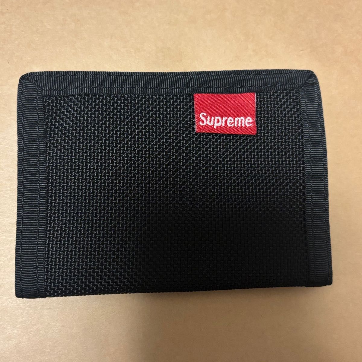 supreme 二つ折り財布 黒 シュプリーム ブラック｜Yahoo!フリマ（旧