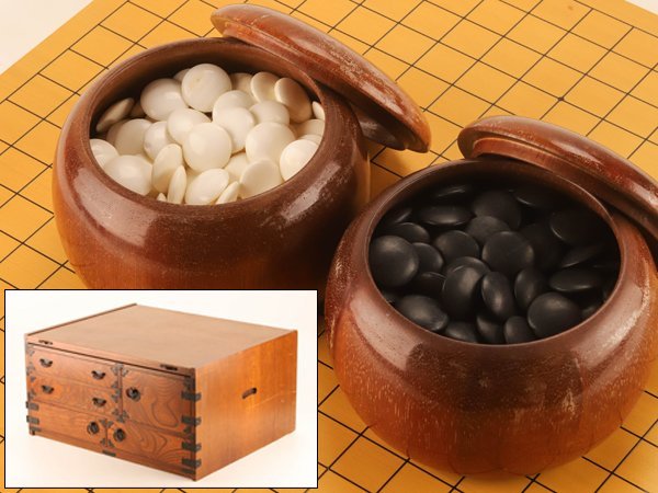 日向本蛤 【時代物 桐製蒔絵碁笥・碁石】本蛤・那智黒等 35号