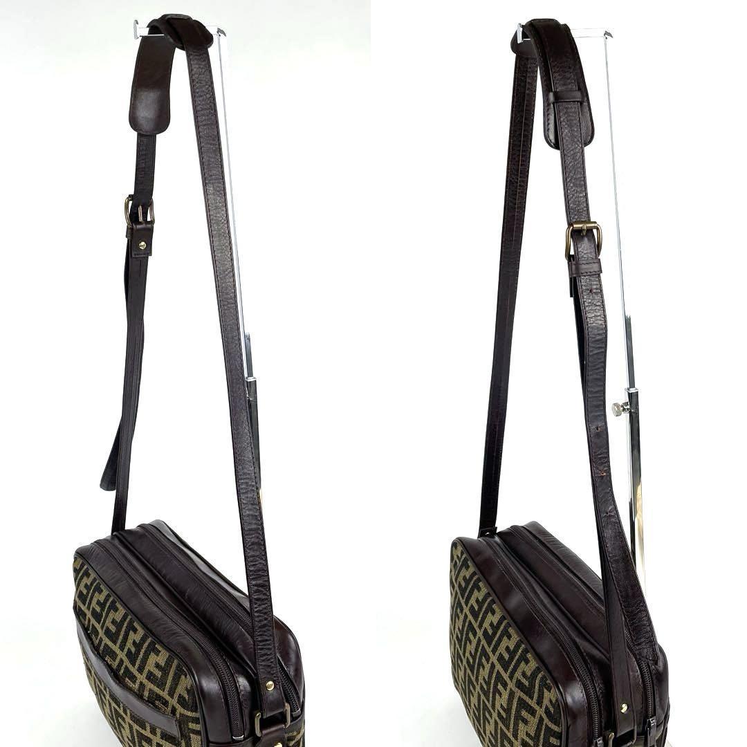 美品 FENDI フェンディ ズッカ柄 FF ショルダーバッグ カメラバッグ