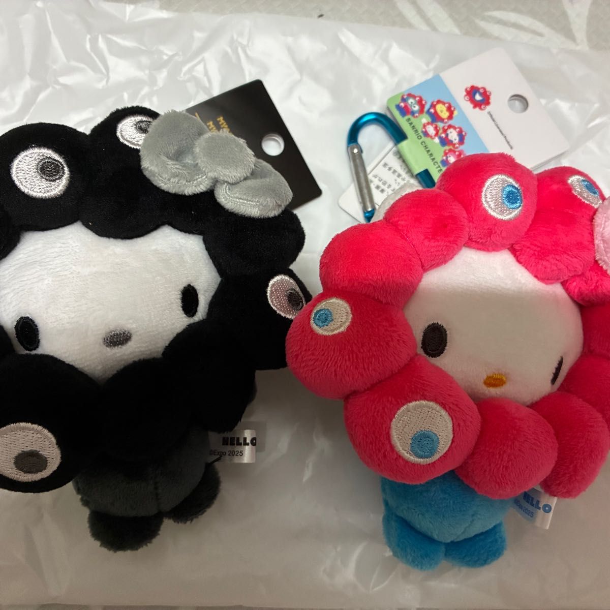 サンリオ ハローキティ ミャクミャク なりきりぬいぐるみ カラビナ付き