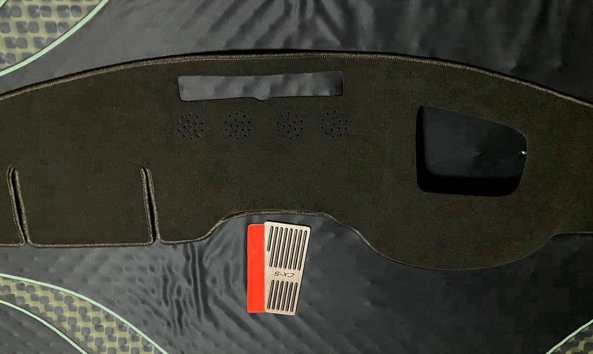 美品 CX5 CX8 サンランド ダッシュボードマット ダッシュボード マツダ