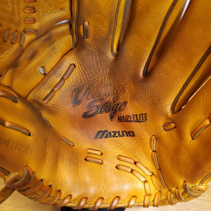 ミズノ ビクトリーステージ マーベライト Mマークラベル Mizuno 一般用