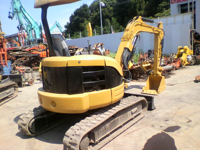 CAT303CR | ミニ油圧ショベル | 株式会社アタッチリンク