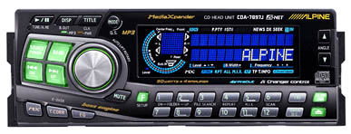 アルパイン、可動式フェイスのCDヘッドユニットなど