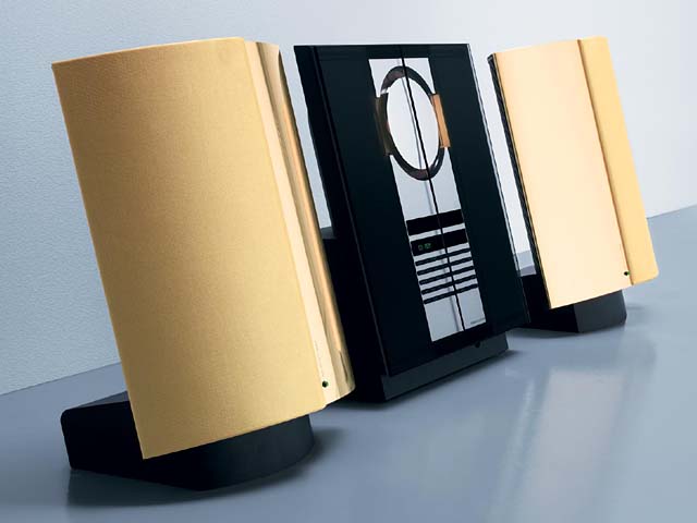 B&O、40GB HDDを内蔵したオーディオシステム