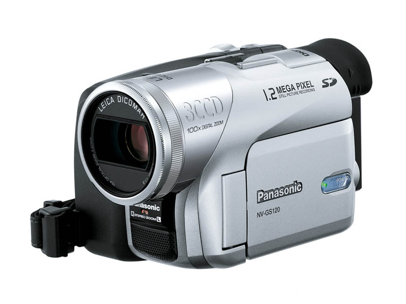 松下、232万画素静止画撮影対応の3CCD DVカメラ