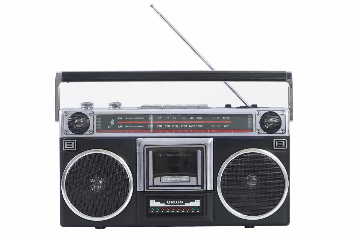 レトロデザインのBluetooth付きステレオラジカセ。ORION - AV Watch