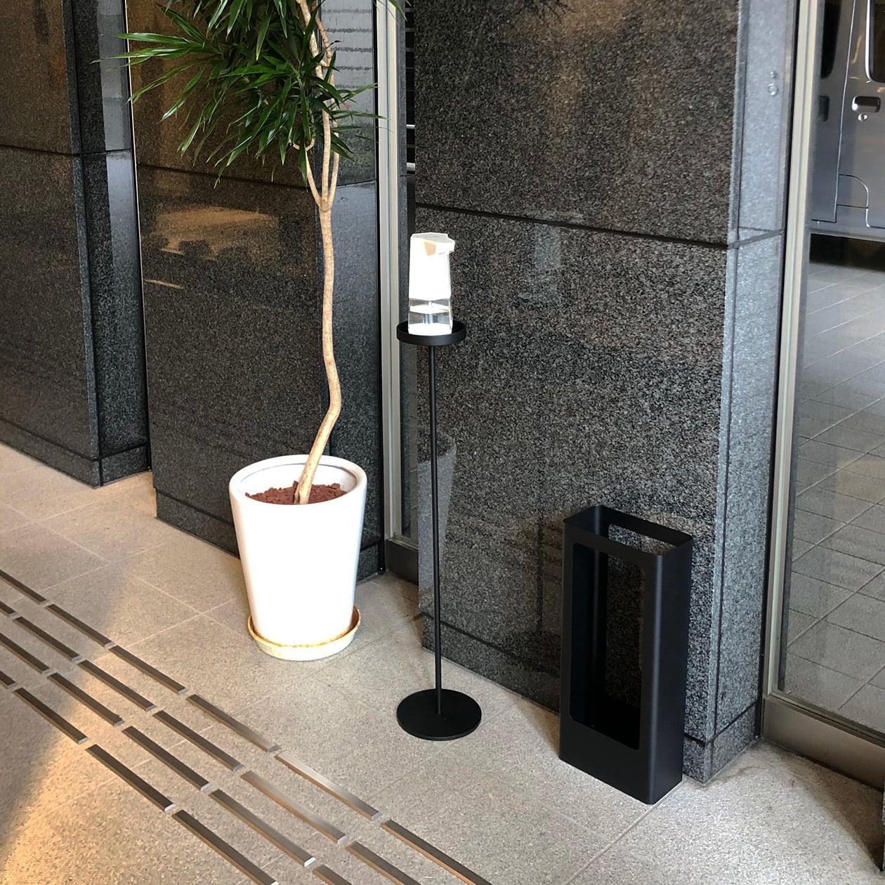 アイアン製 消毒液スタンドスリムタイプ 【Te-CL01】 玄関インテリア