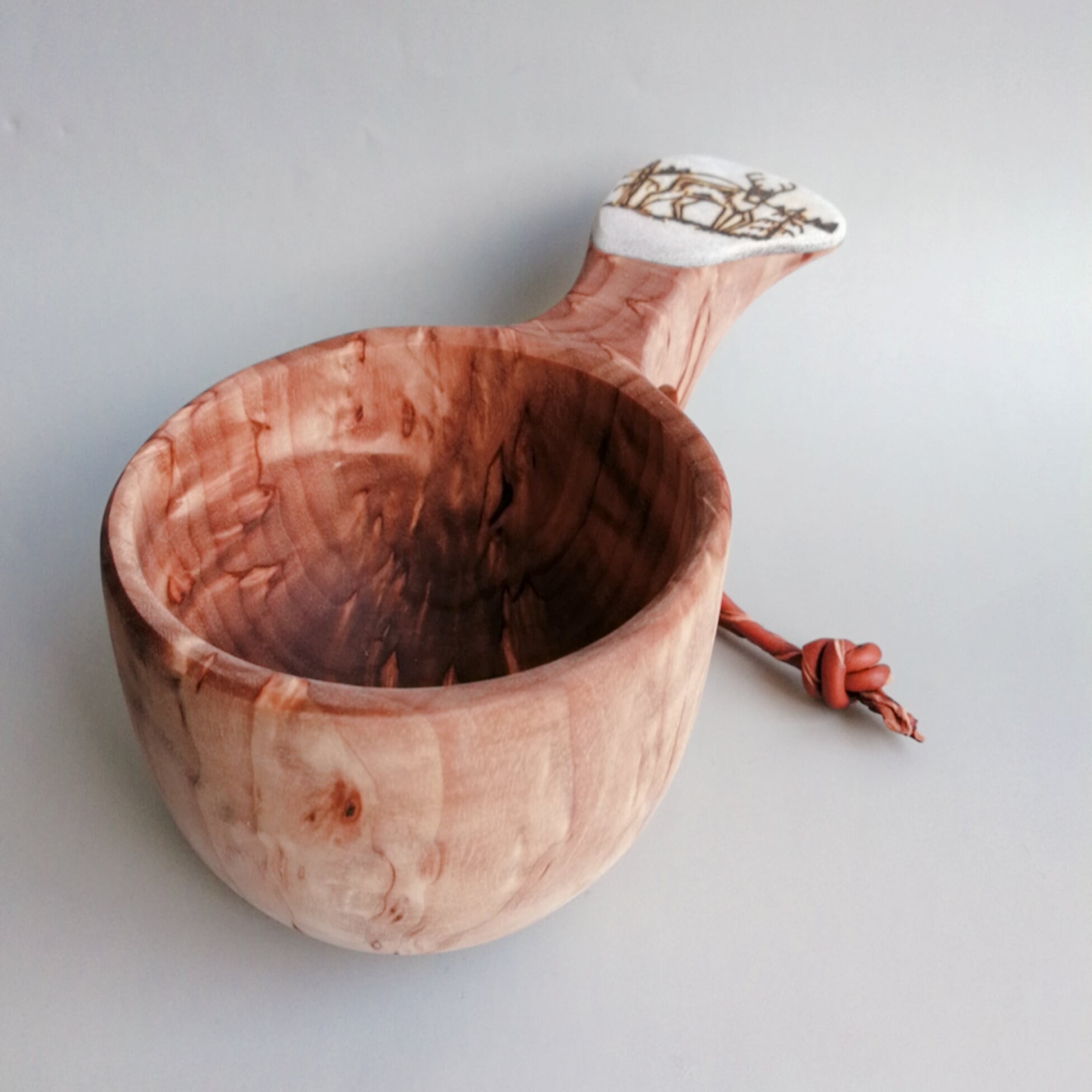 パッカタイデ／ククサ／ヴィサコイヴ／カーリーバーチ／1つ穴ハンドル