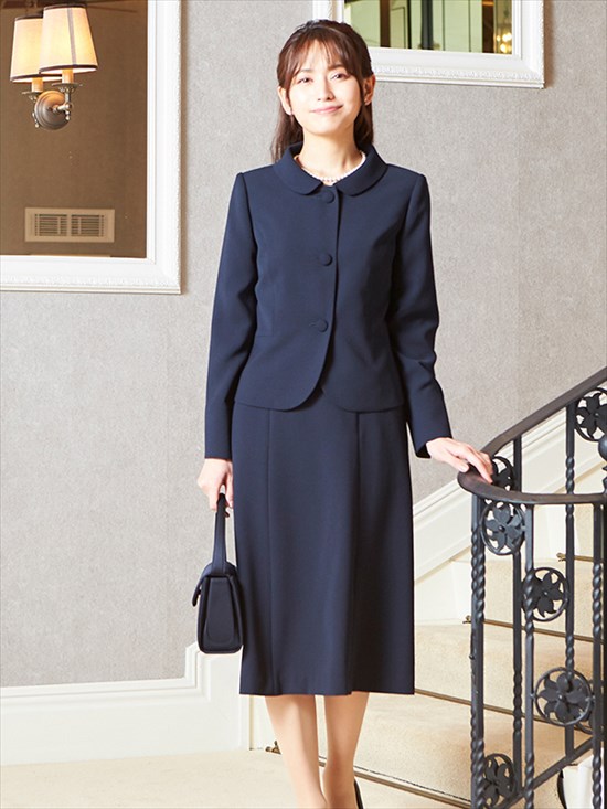 ショールカラージャケットと前開きワンピのお受験ママアンサンブル