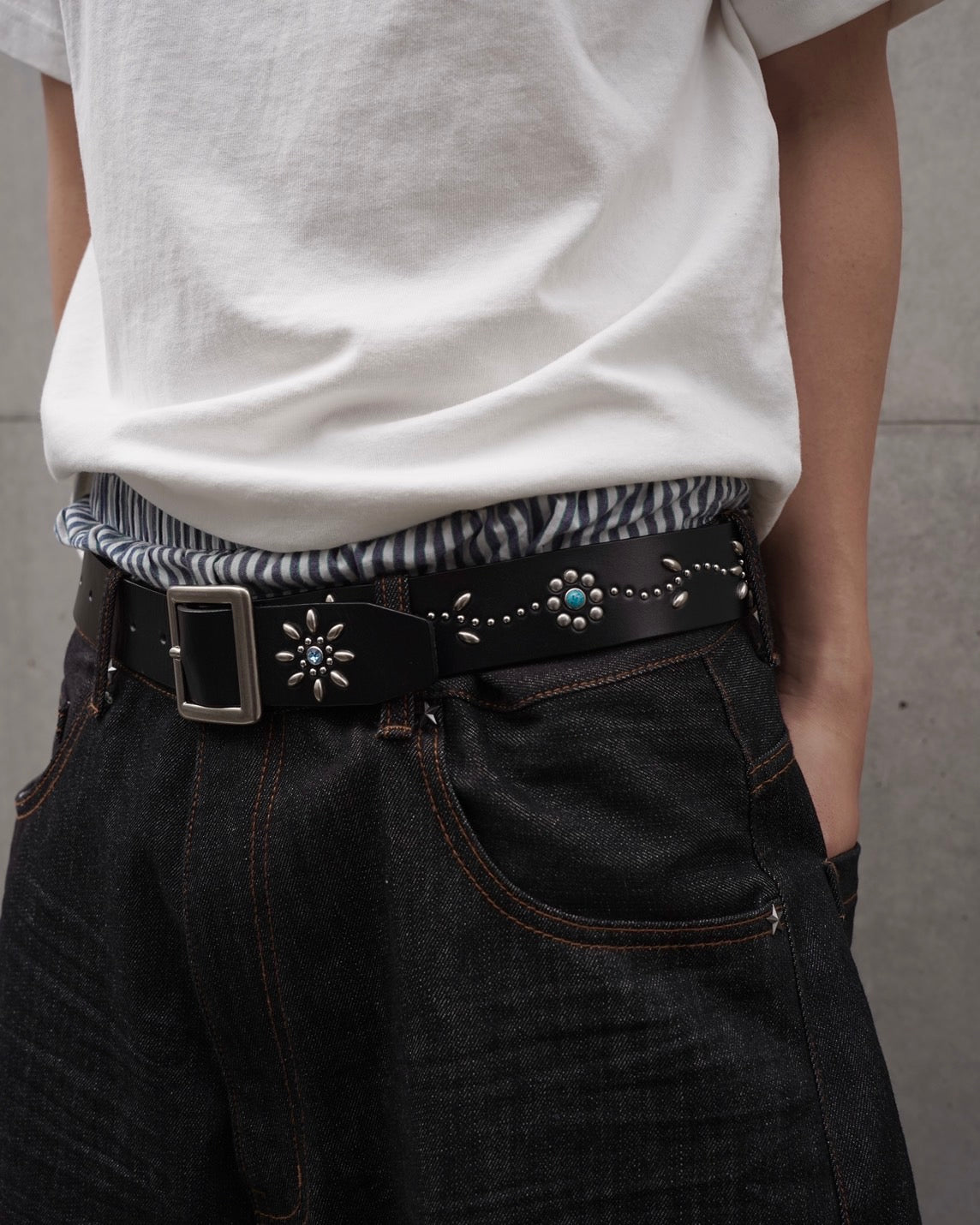 Leather studded belt – BELVET