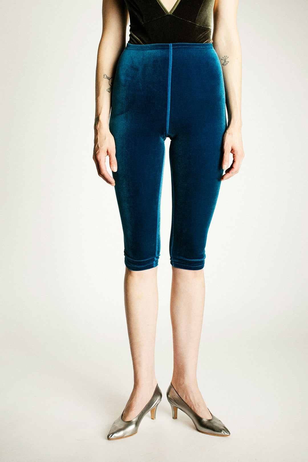 Simone Wild - Aqua Velvet Long Short – BONA DRAG