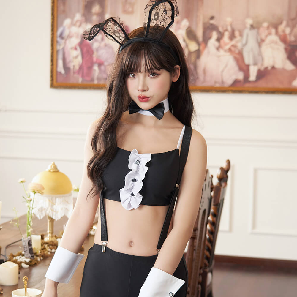 チューブトップ×ショートパンツ サスペンダーバニーガール | BODYLINE