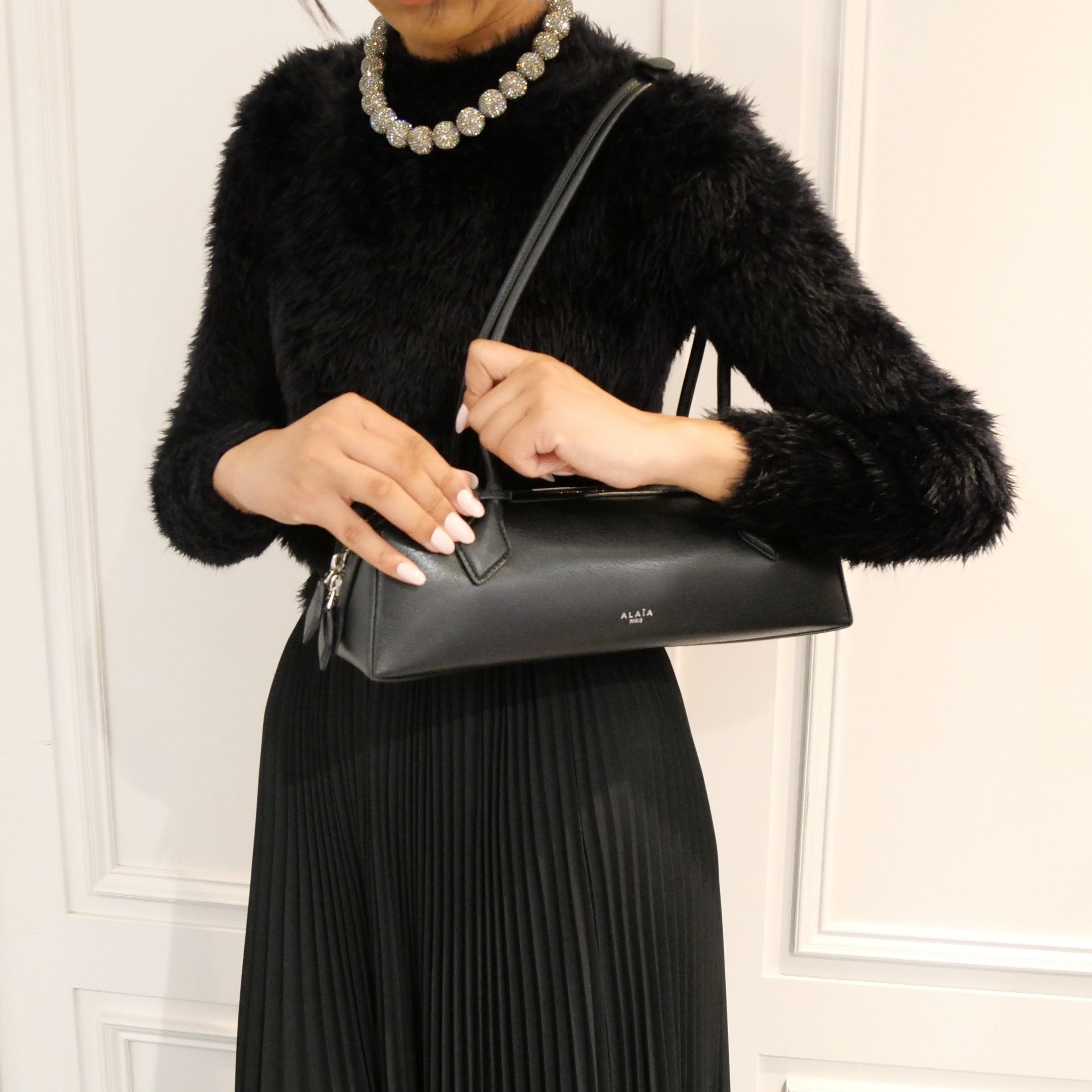 正規品・送料無料】ALAÏA / LE TECKEL MEDIUM BAG | BOLS・1987 公式ストア