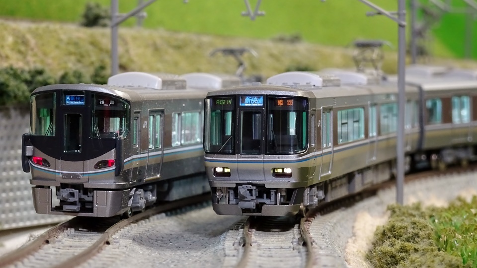 TOMIX 223系2000番台に室内灯を装備 - ビスタ模型鉄道（エヌゲージ日記）