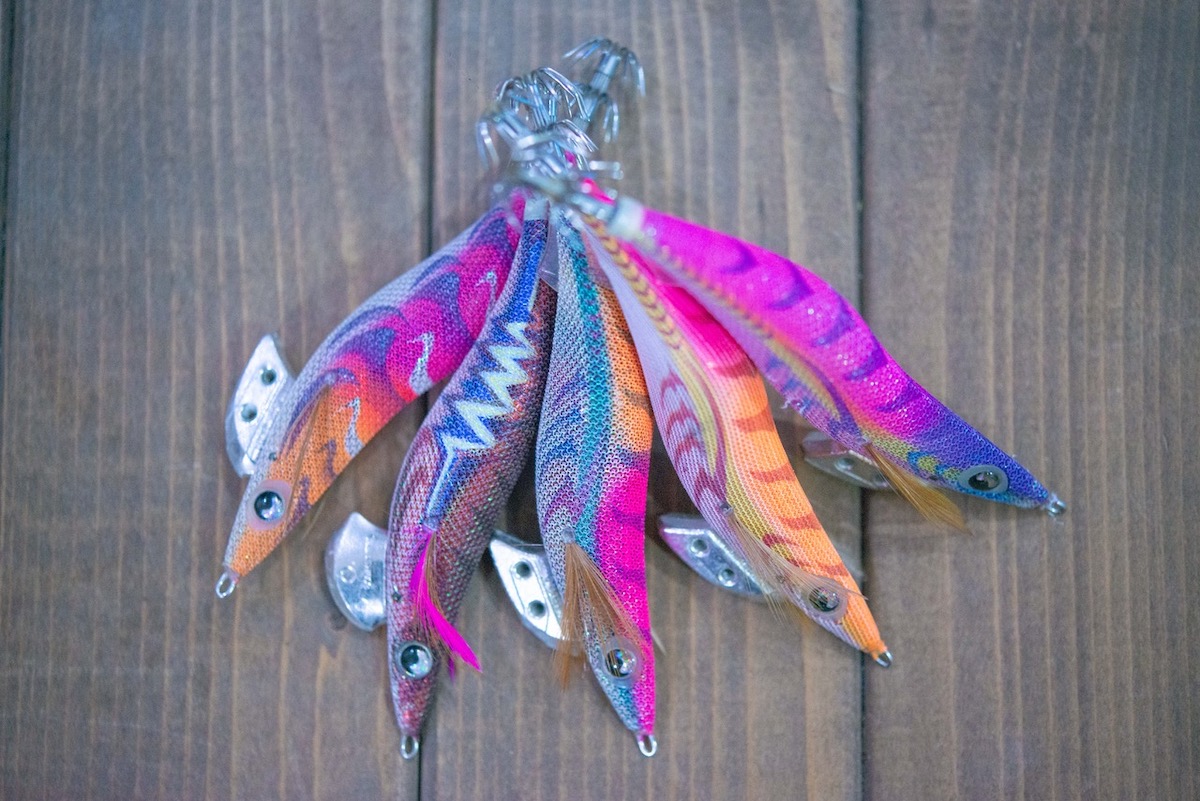 腰のくびれに民藝の大家も惚れた？日本固有のルアー、薩摩烏賊餌木の