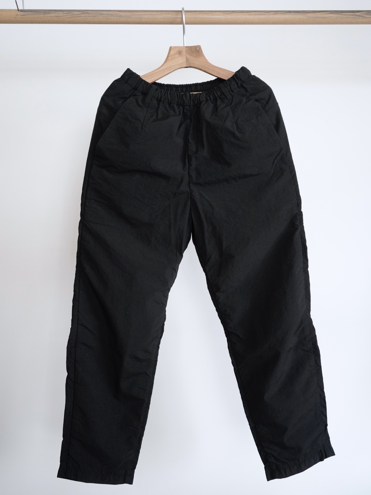 TEATORA」(テアトラ)WALLET PANTS PACKABLE -BLACK-