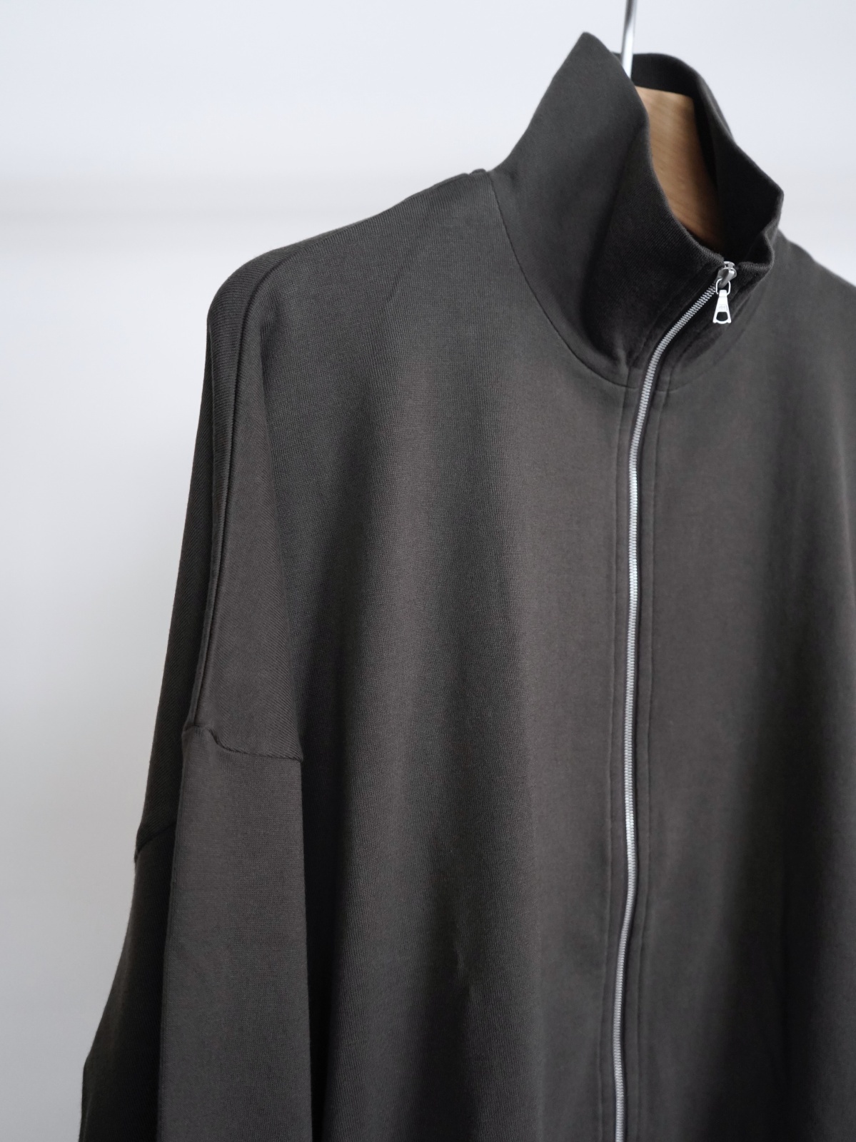 AURALEE」 SUPER HIGH GAUGE SWEAT ZIP BLOUSON