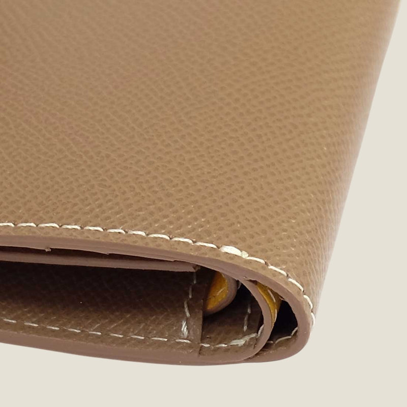 フレンチカーフ] ミニインターナショナルウォレットcolor：トープ