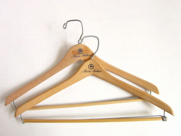 Brooks Brothers】ブルックスブラザーズ/木製/ウッド ハンガー/2本