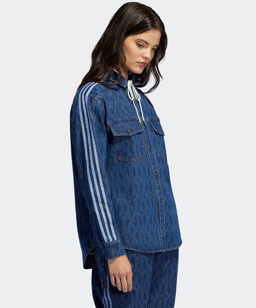 adidas（アディダス）の「デニムシャツ（オールジェンダー）（デニム